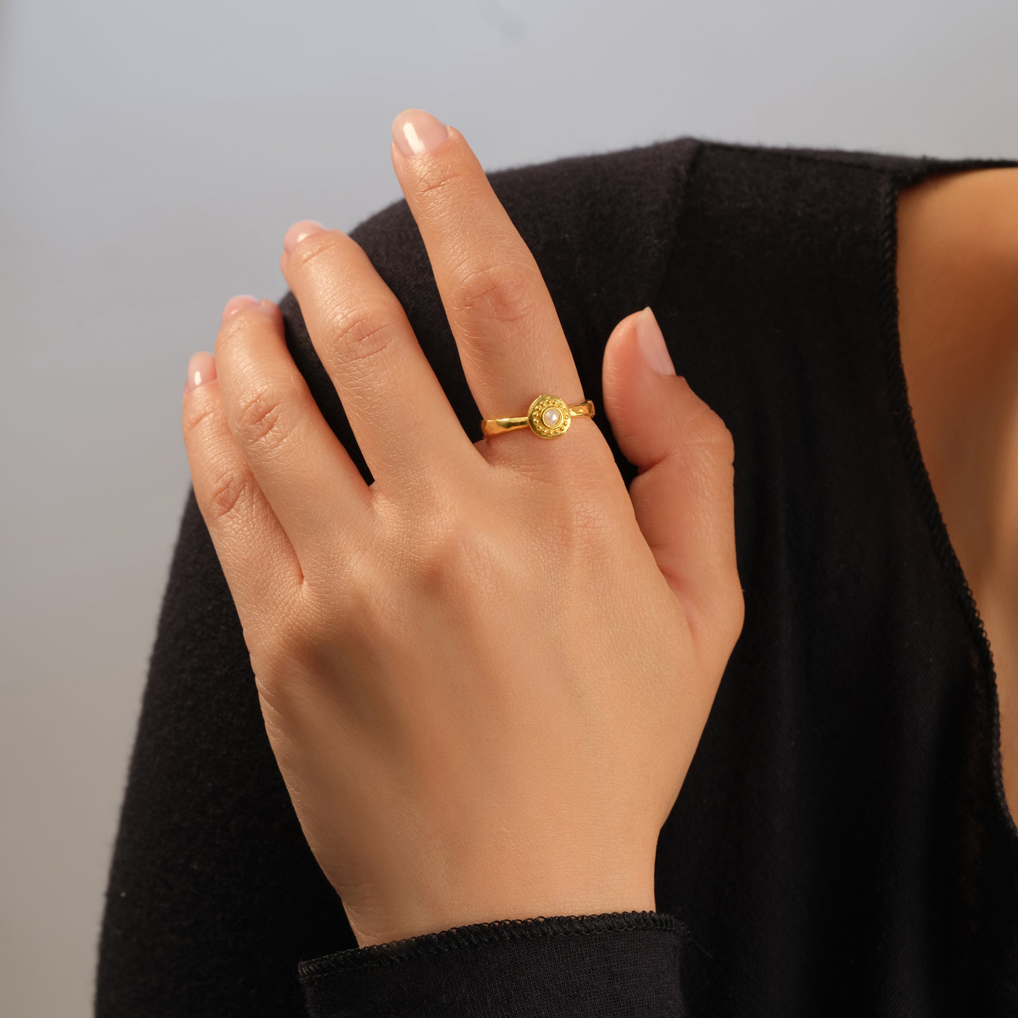 Aureline Regal Pearl Jewelry Set (Necklace + Earrings + Ring)