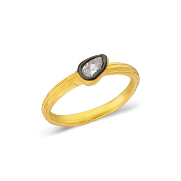 Noir-Set Indian Diamond Ring
